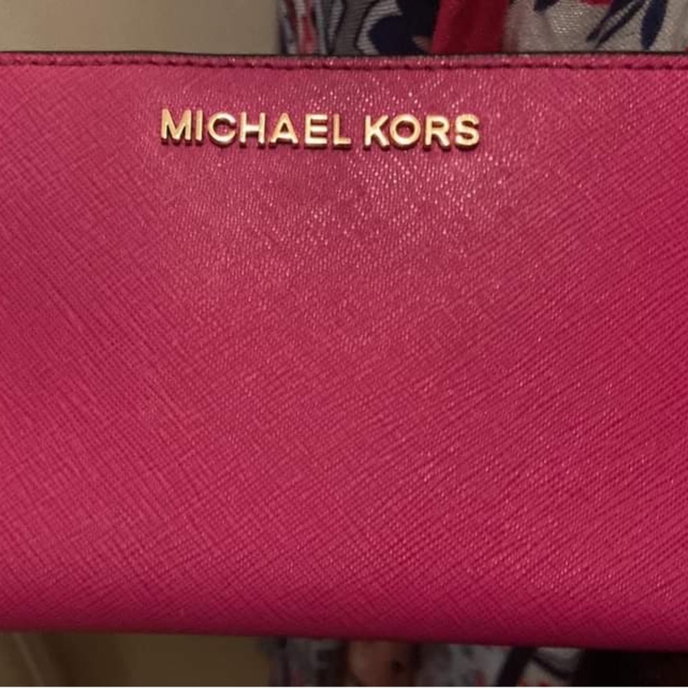 Hot pink Michael Kors wallet